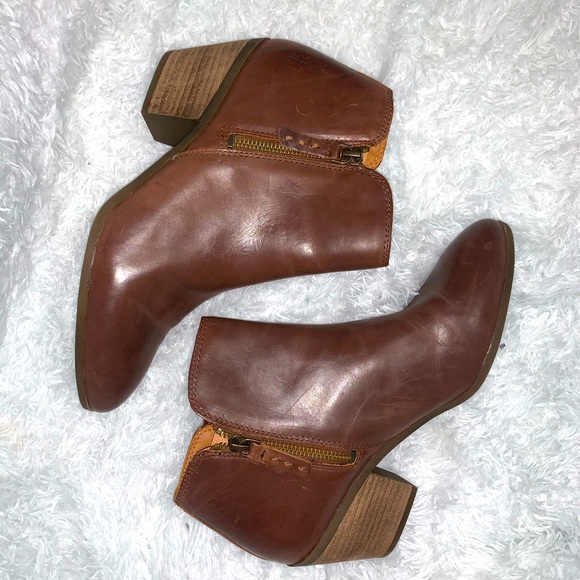 Frye Judith dark brown leather booties 9&9.5 NWOB - Picture 1 of 5